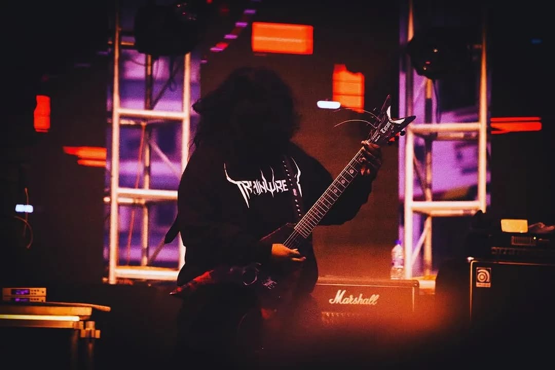 Stage, photograph 1 of 12