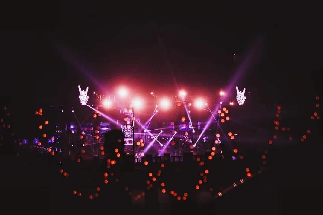 Stage, photograph 12 of 12