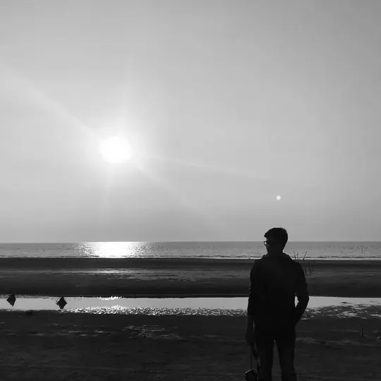 Monochrome, photograph 8 of 16