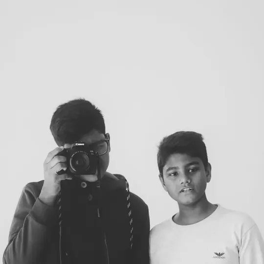 Monochrome, photograph 9 of 16