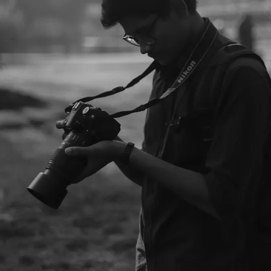 Monochrome, photograph 15 of 16